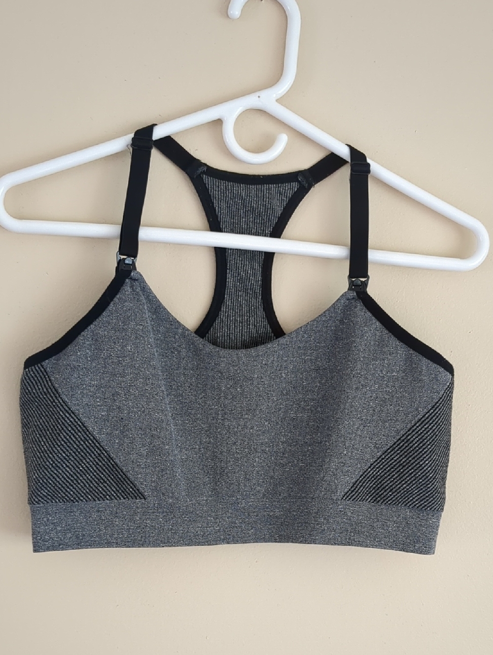 Large Auden Nursing Lightly Lined Yoga Bra Gray And Black Breastfeeding